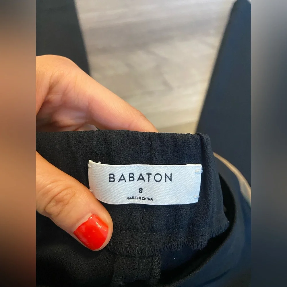 Aritzia Babaton Conan Mid Rise Cropped Striped Black Tan Elastic Pants Size 8 - Picture 4 of 8